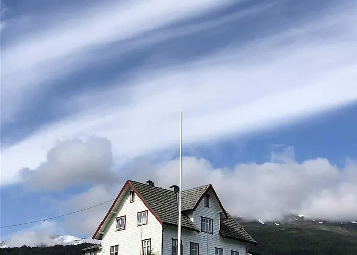 Stall Rygg Apartment, Gloppen Lejlighed